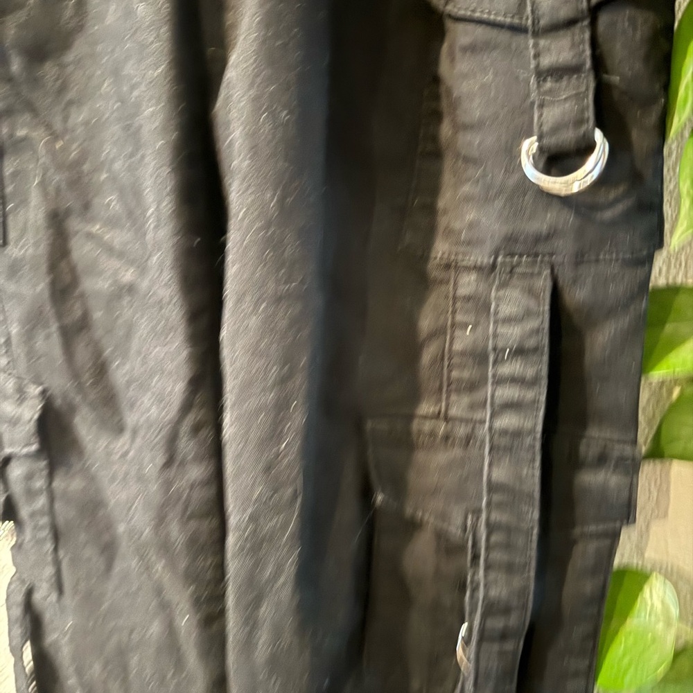 VIP black cargo pants - Picture 2 of 4